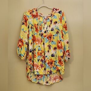 intro. 2x Bright floral blouse